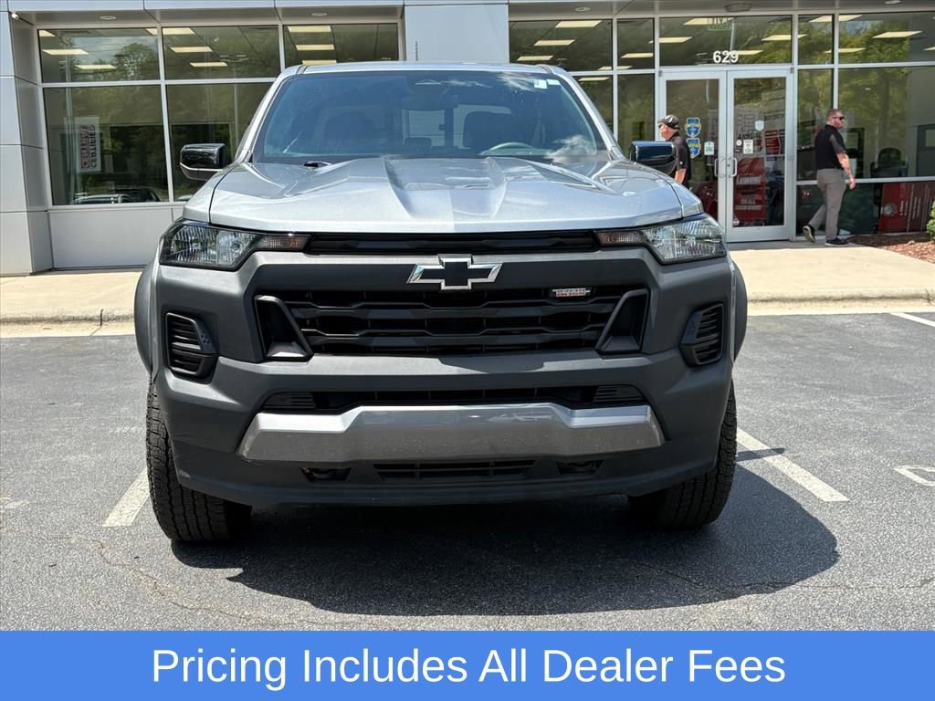 Used 2024 Chevrolet Colorado Trail Boss w/ Advanced Trailering Package AWD/4WD image 3