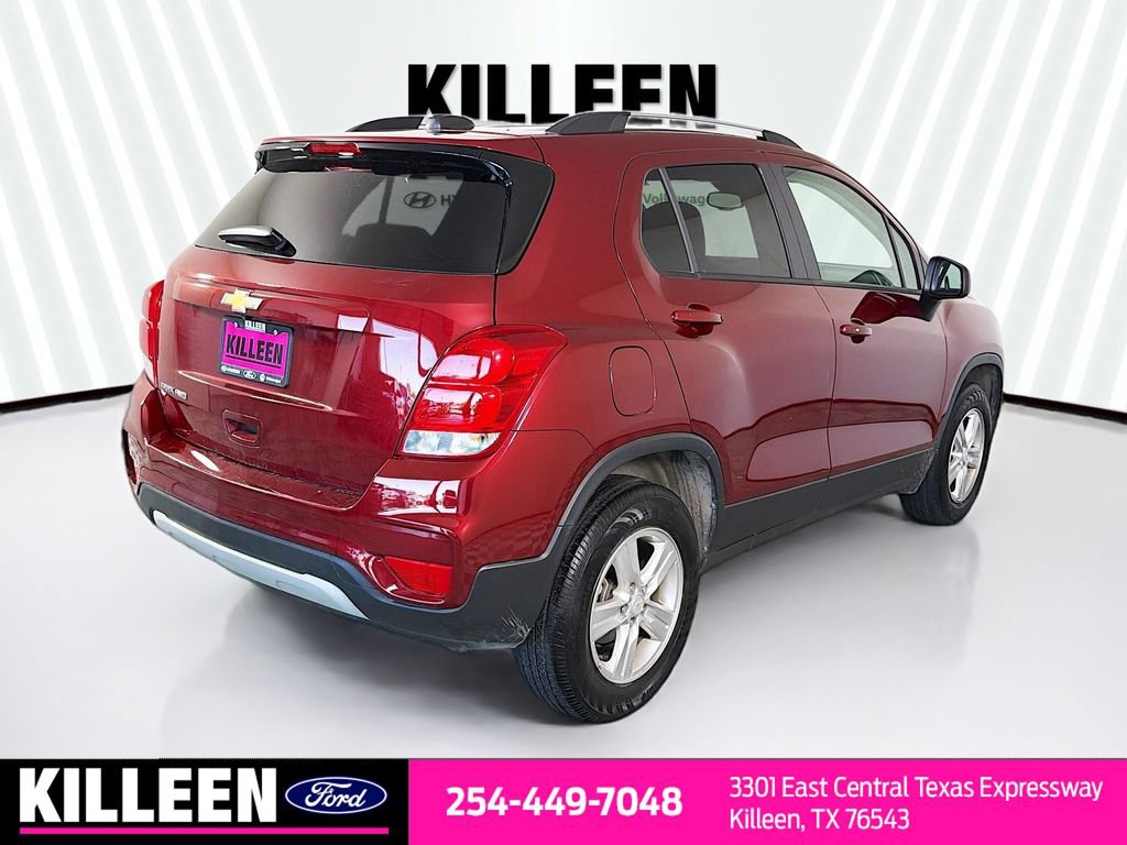 Used 2022 Chevrolet Trax LT w/ LT Convenience Package AWD/4WD image 9