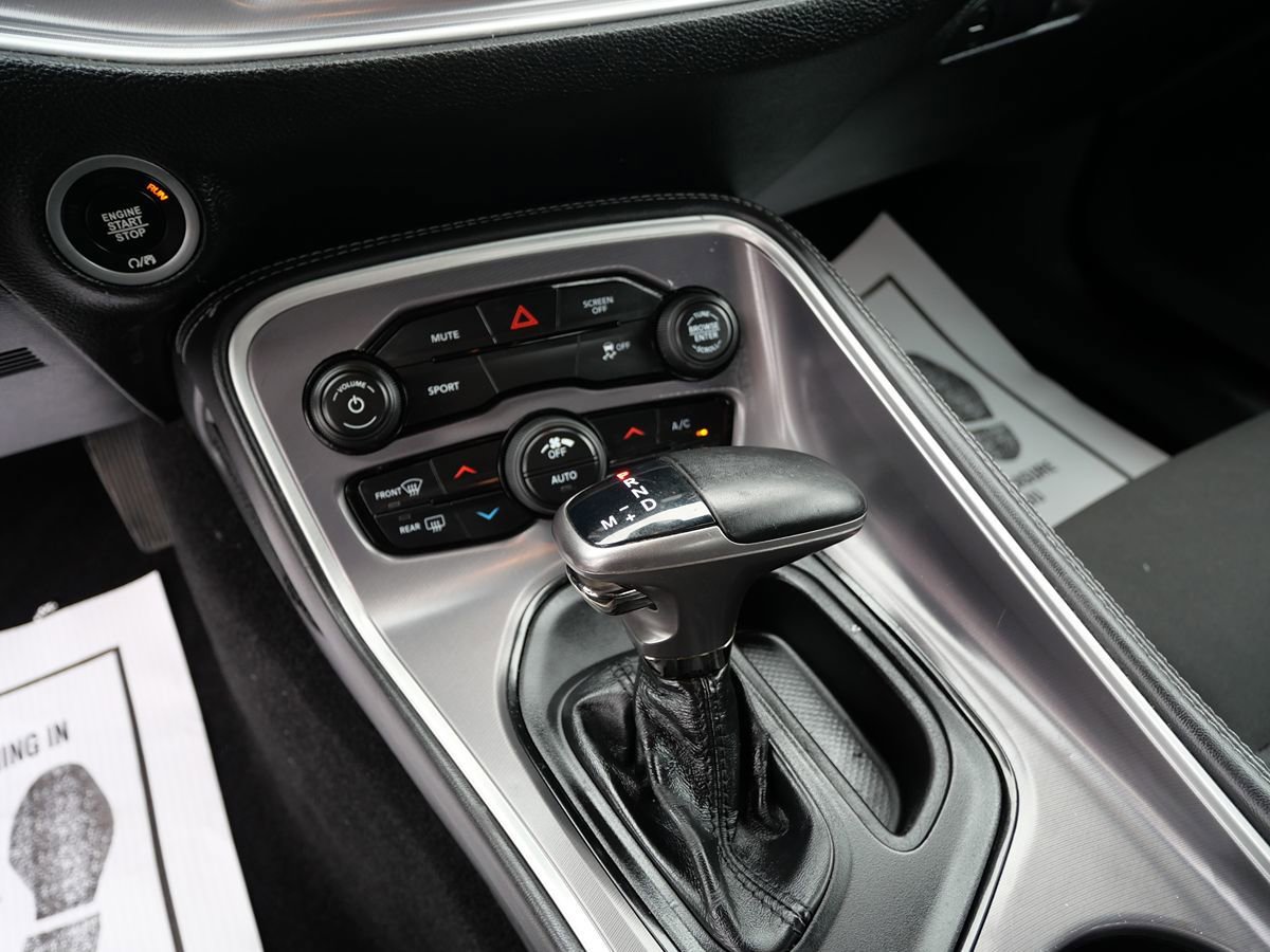 Used 2020 Dodge Challenger SXT AWD/4WD image 17