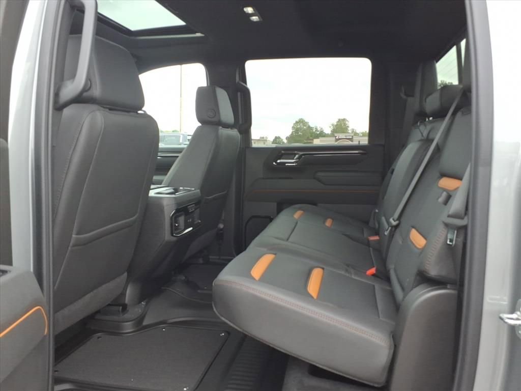 New 2026 GMC Sierra 2500 AT4 w/ AT4 Premium Plus Package AWD/4WD image 15