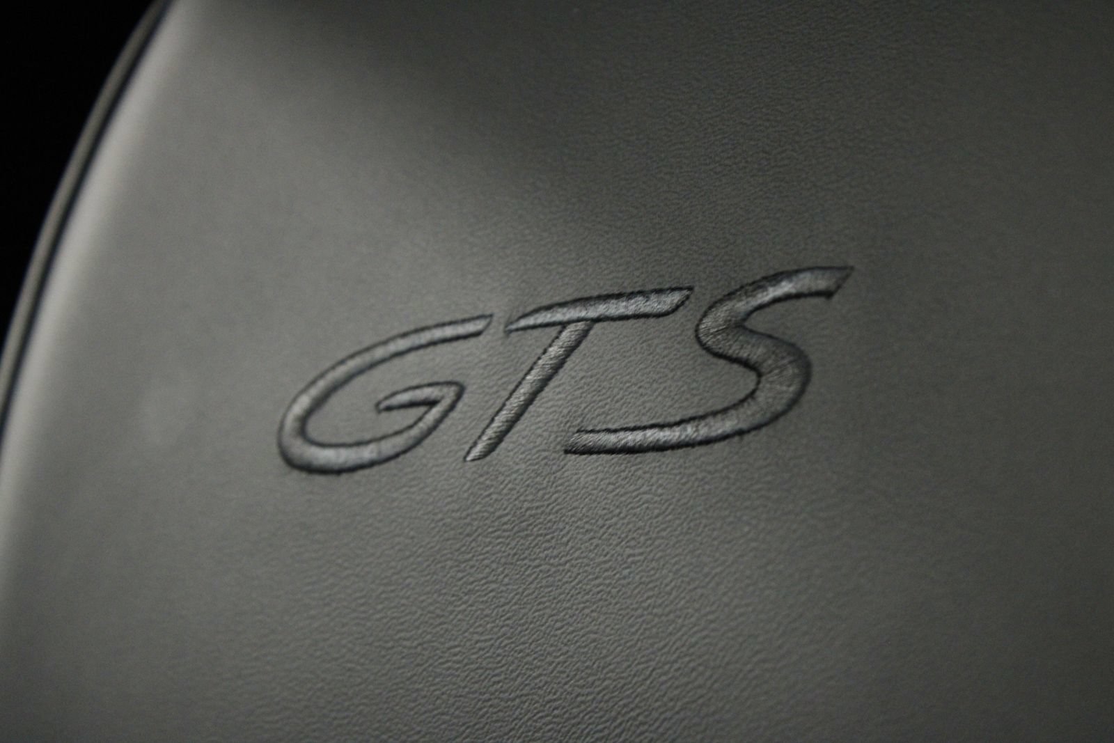 New 2026 Porsche Macan GTS AWD/4WD image 39