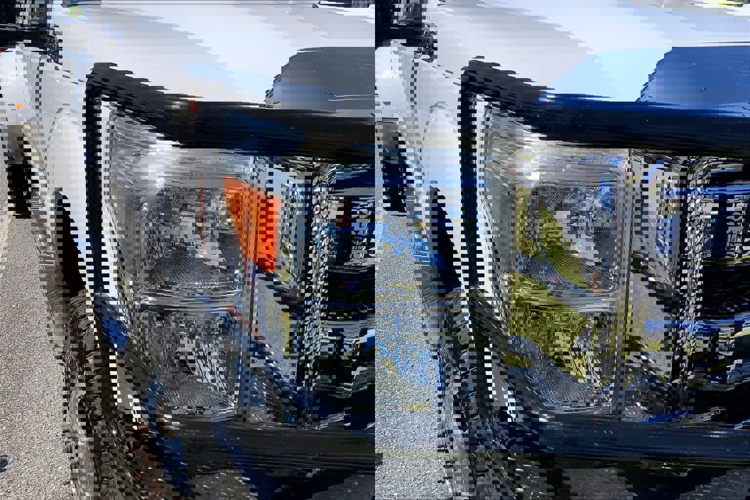 Used 2012 Ford F350 Lariat w/ Lariat Ultimate Pkg image 25