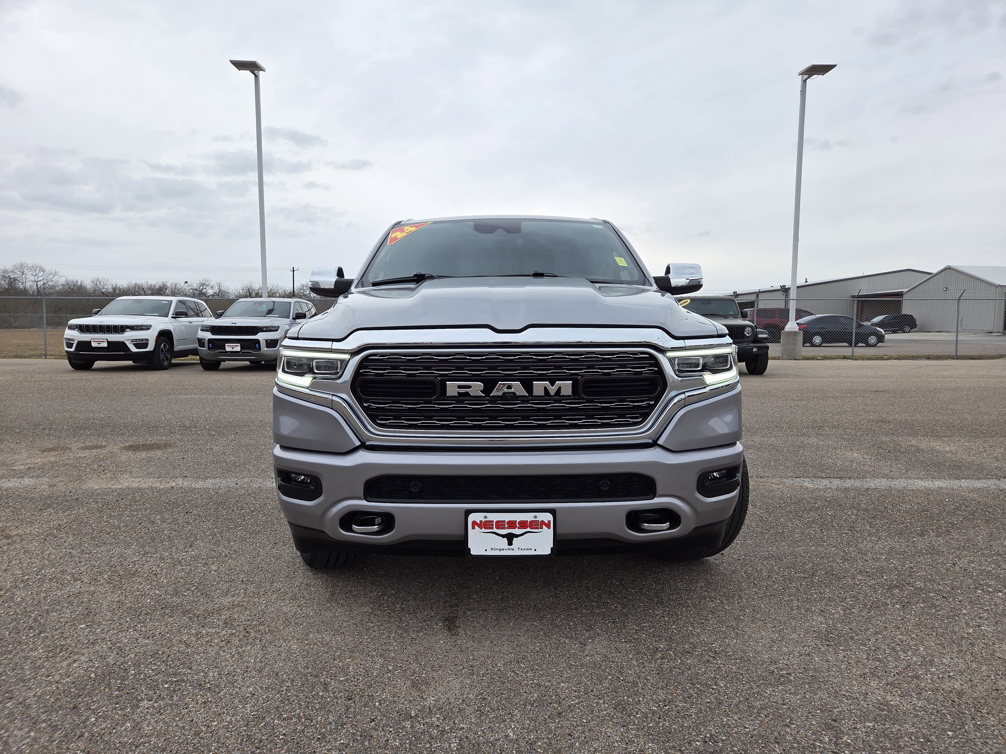 Used 2024 RAM 1500 Limited image 2