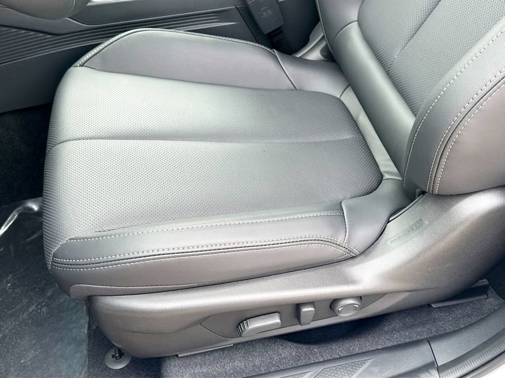 New 2026 Subaru Outback Limited AWD/4WD image 24
