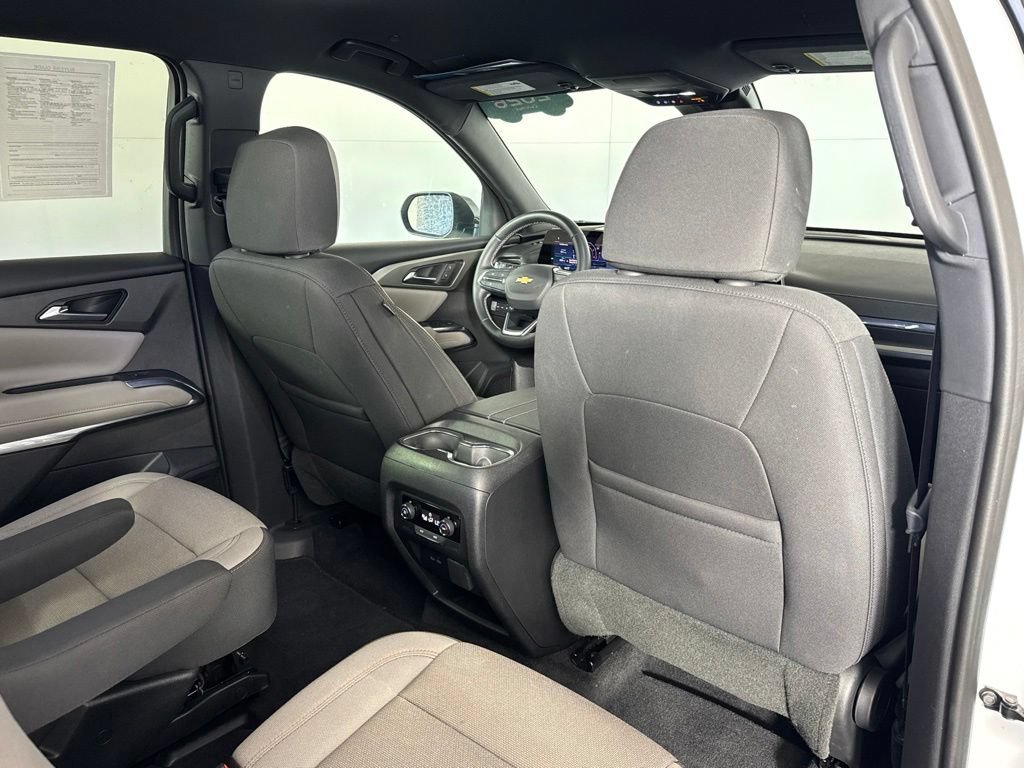 Certified 2026 Chevrolet Traverse LT w/ Driver Confidence Package AWD/4WD image 44