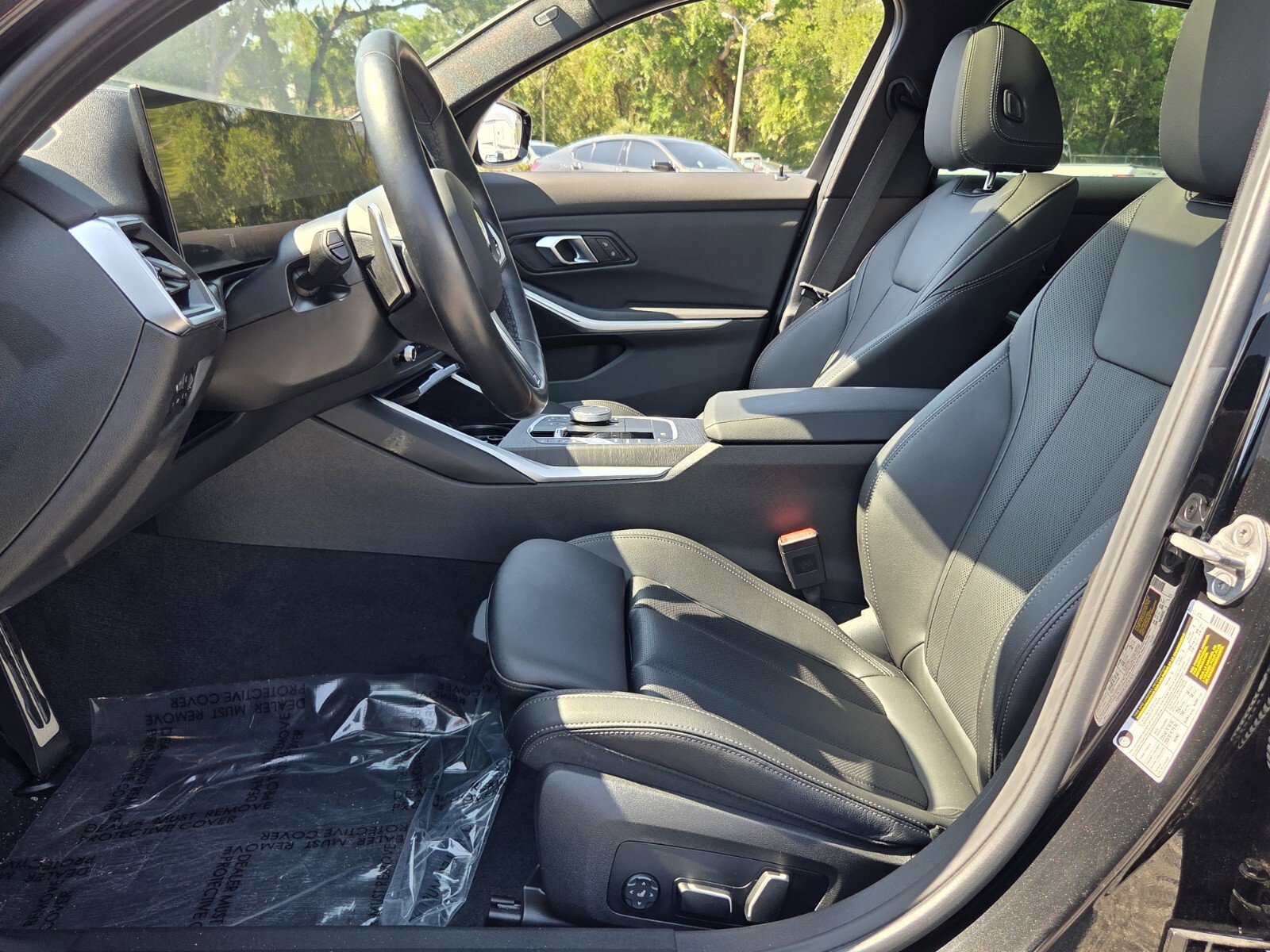 Certified 2024 BMW 330i Sedan w/ M Sport Package RWD image 10