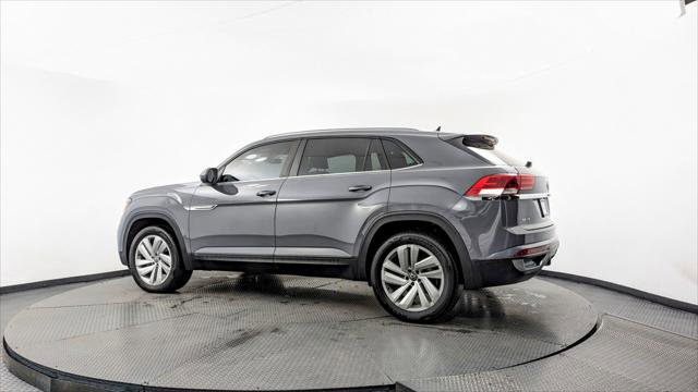 Used 2021 Volkswagen Atlas Cross Sport SE w/ Panoramic Sunroof Package image 4