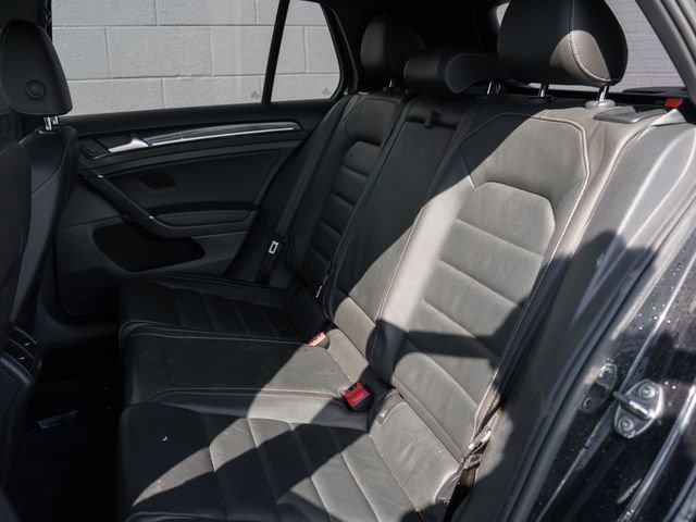 Used 2017 Volkswagen Golf R 4-Door image 17