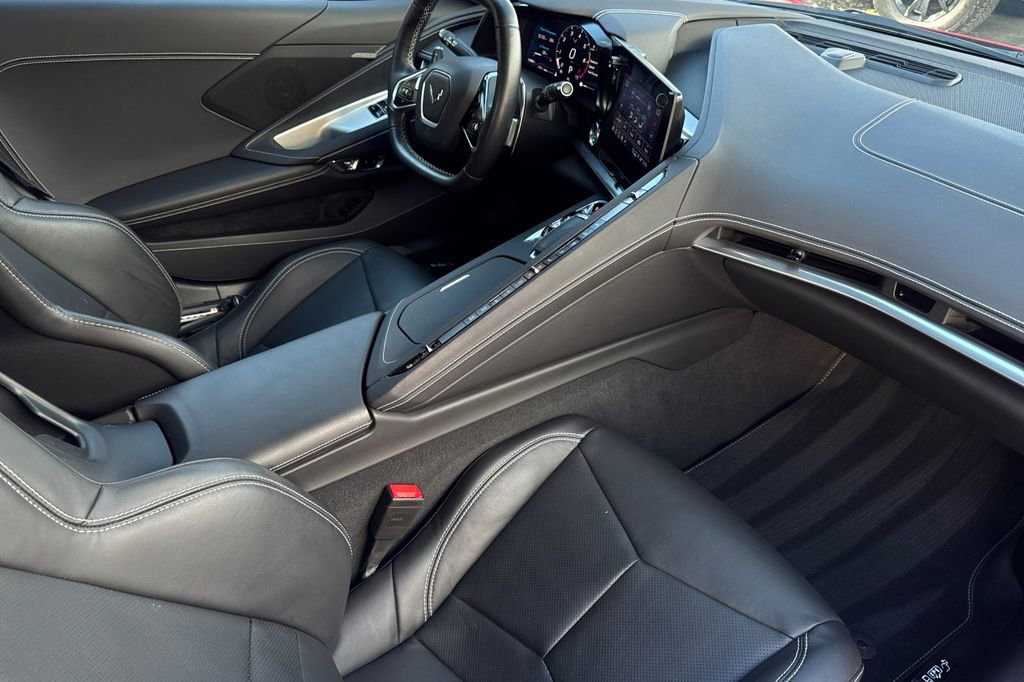 Used 2021 Chevrolet Corvette Stingray Coupe w/ 1LT image 16