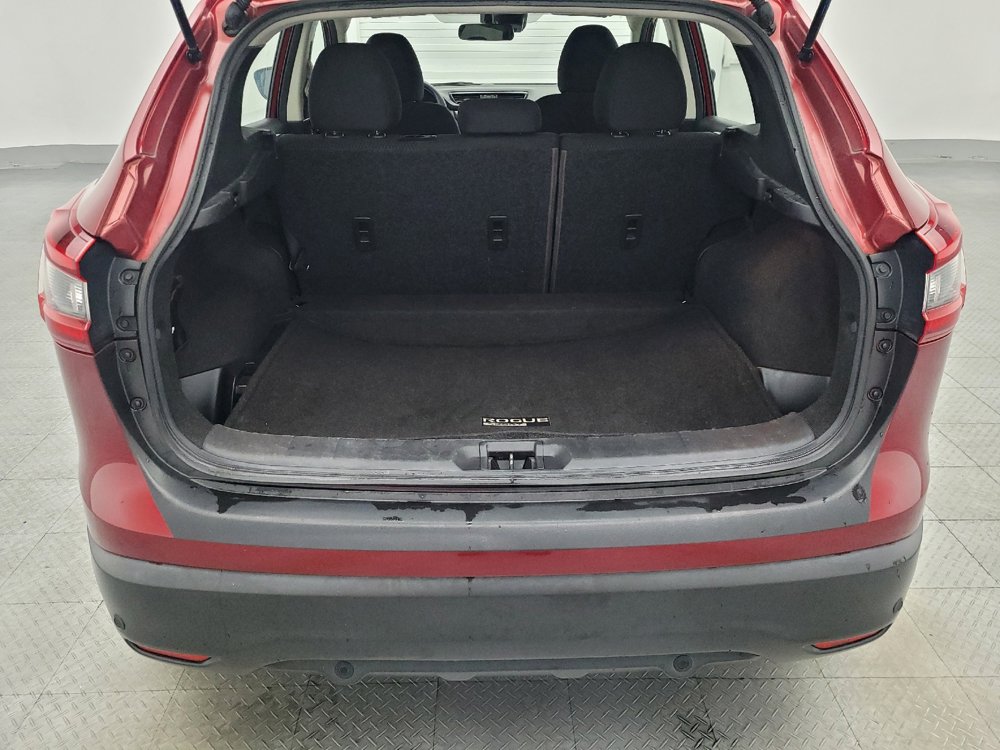 Used 2020 Nissan Rogue Sport S image 29