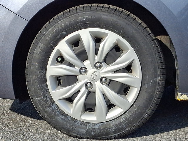 Used 2020 Hyundai Accent SE image 9