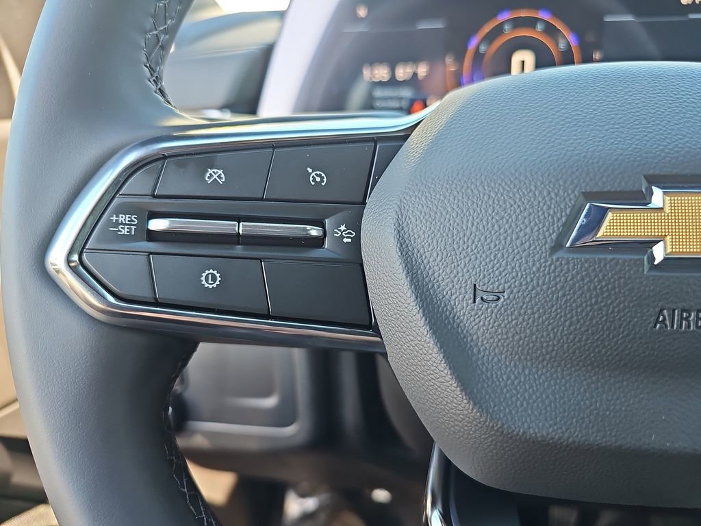 New 2026 Chevrolet Suburban LS image 17