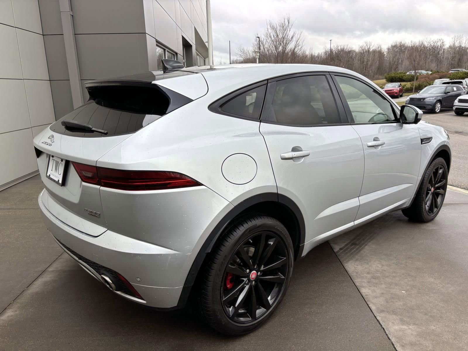 Used 2019 Jaguar E-PACE R-Dynamic HSE image 5