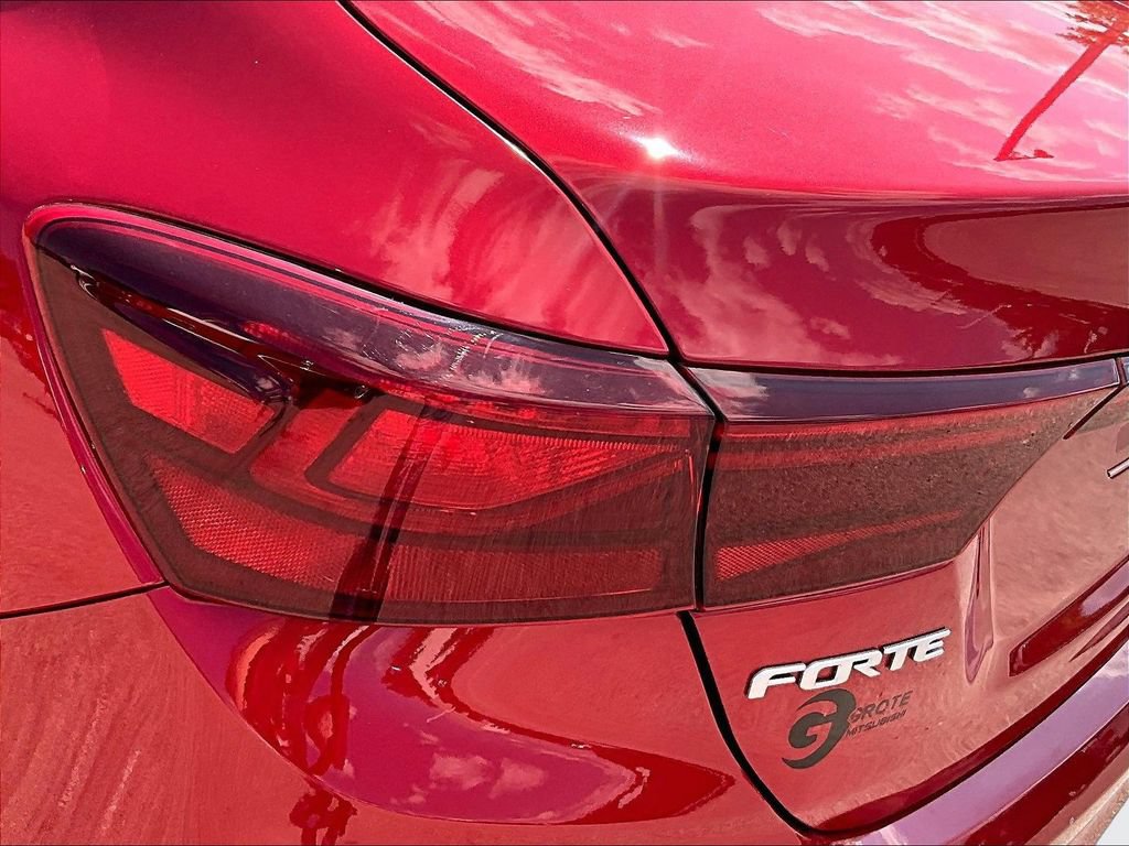 Used 2024 Kia Forte LXS w/ LXS Technology Package FWD image 31