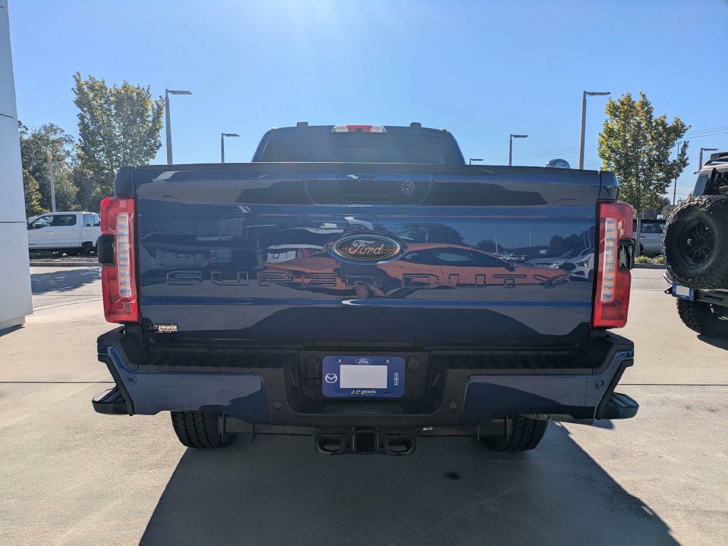 New 2026 Ford F250 Lariat w/ Black Appearance Package AWD/4WD image 5