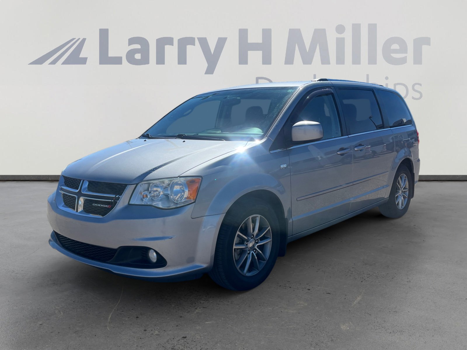 Used 2014 Dodge Grand Caravan SXT