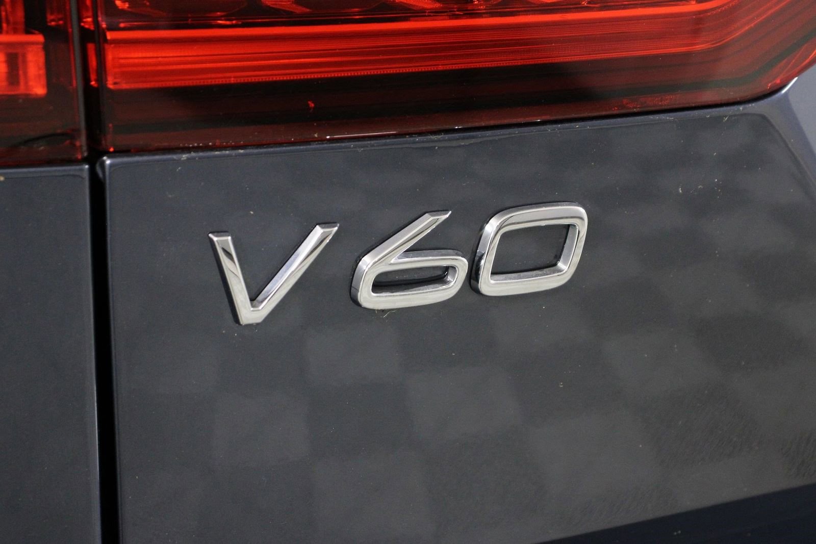 Certified 2025 Volvo V60 B5 Cross Country Plus image 19