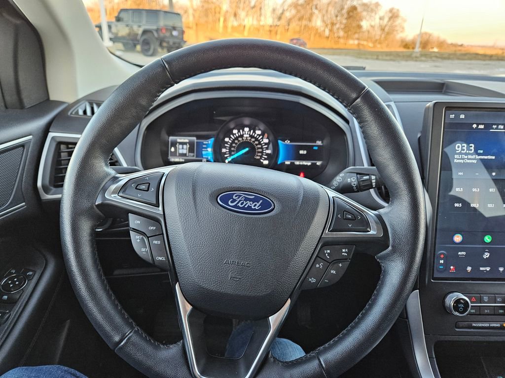 Used 2022 Ford Edge SEL w/ Convenience Package image 15