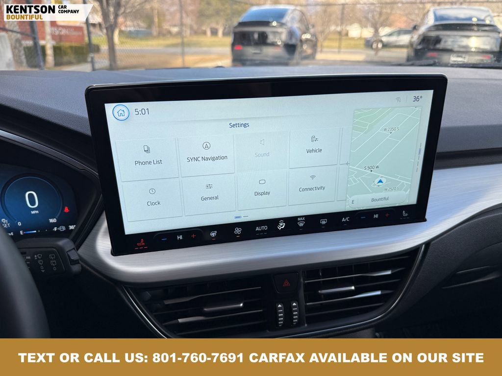 Used 2025 Ford Escape Platinum image 24