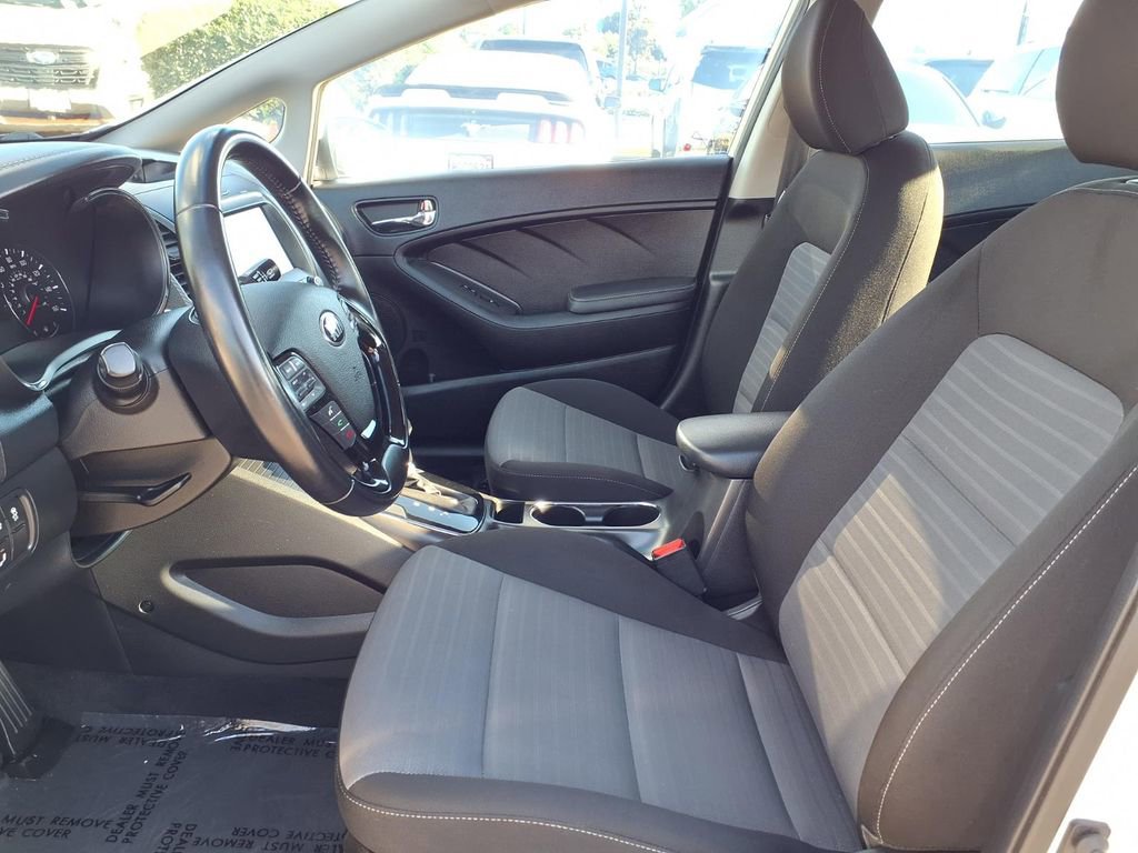 Used 2018 Kia Forte S w/ S Technology Plus Package image 9