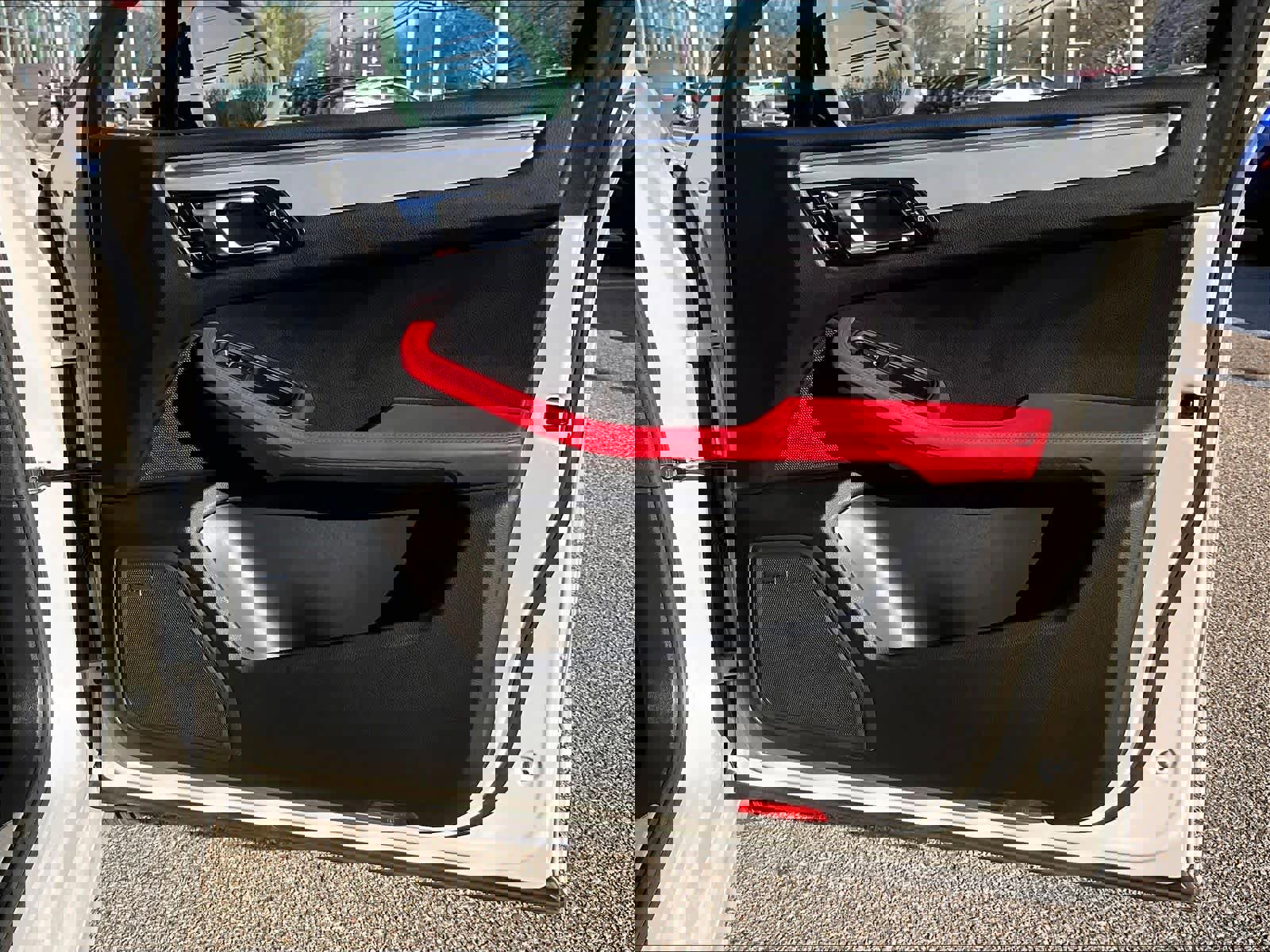 Used 2021 Porsche Macan Turbo image 12