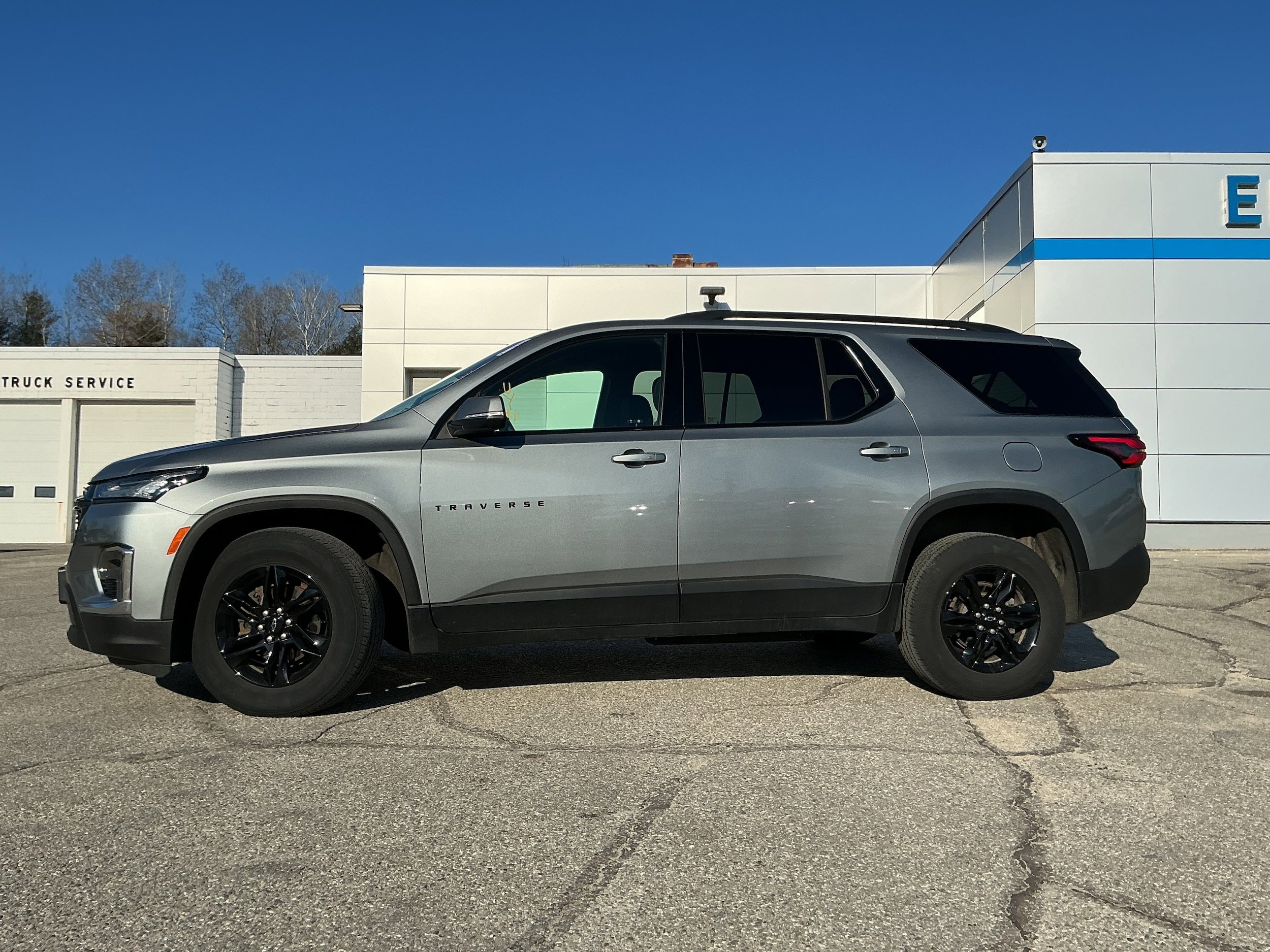 Certified 2023 Chevrolet Traverse LT w/ Midnight/Sport Edition AWD/4WD image 5