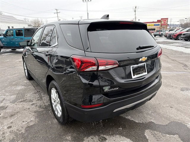 Used 2022 Chevrolet Equinox LT w/ Driver Convenience Package image 5