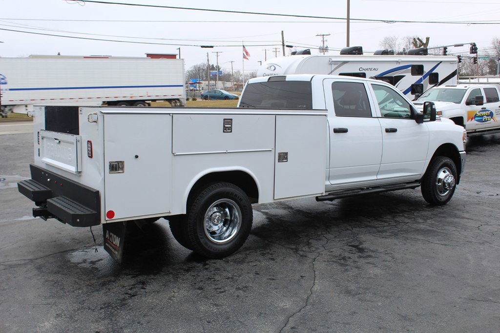 Used 2024 RAM 3500 Tradesman w/ Chrome Appearance Group image 7