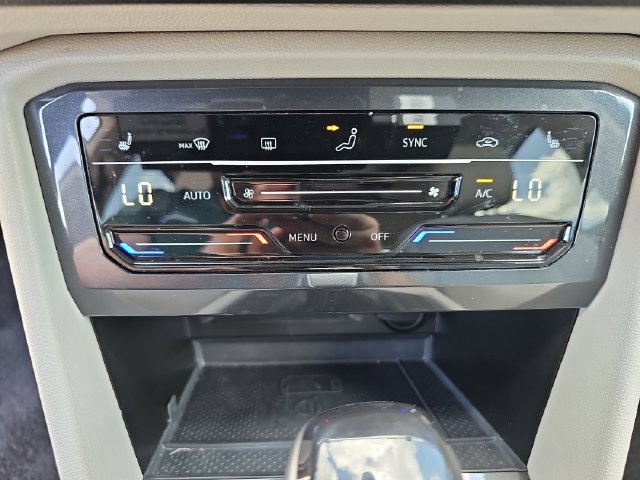 Used 2023 Volkswagen Tiguan SE FWD image 30