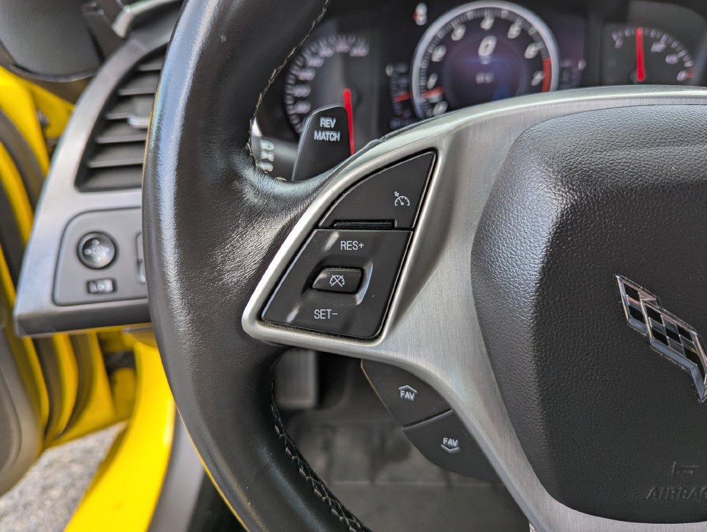 Used 2015 Chevrolet Corvette Stingray Convertible w/ 2LT Preferred Equipment Group RWD image 18
