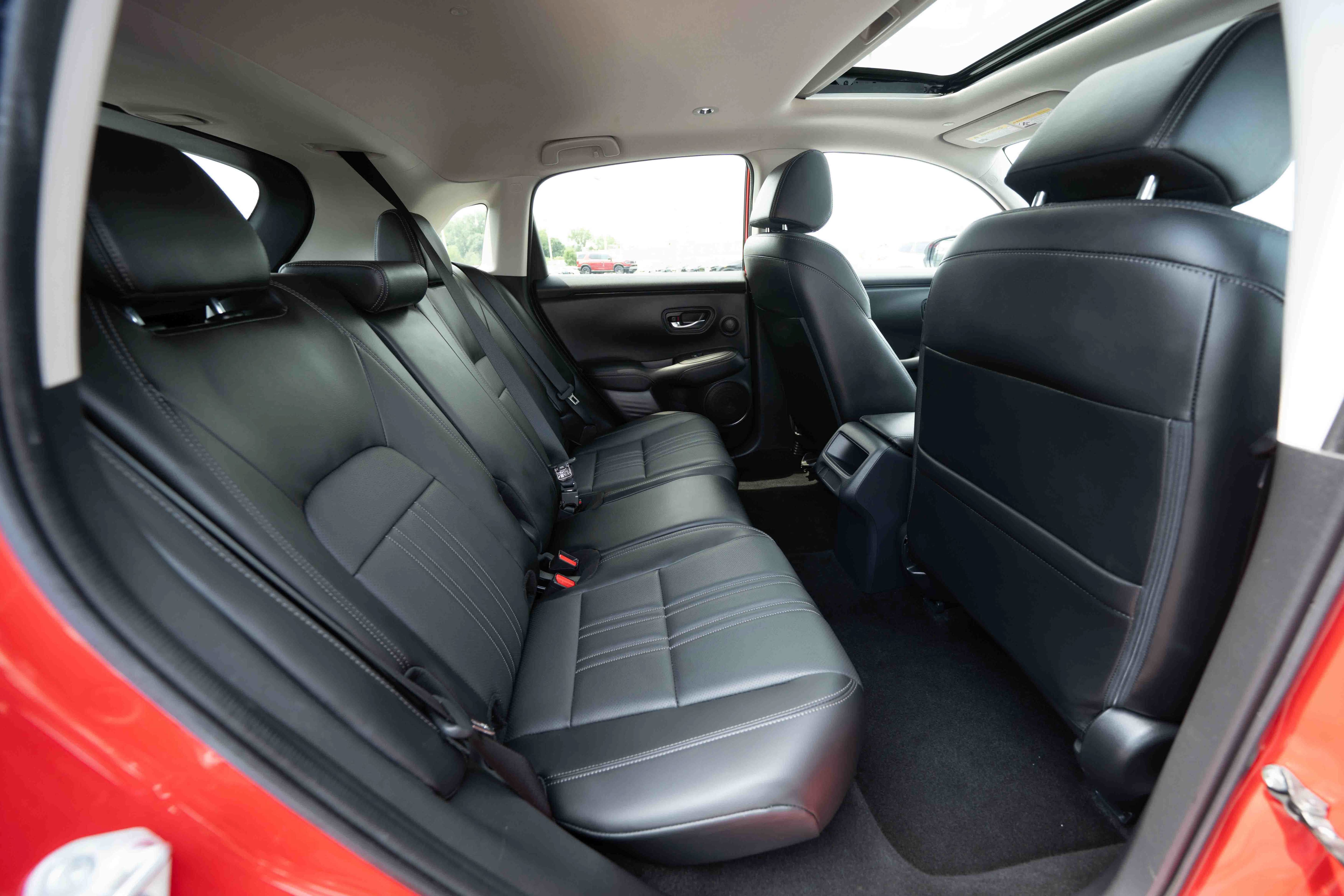 Certified 2025 Honda HR-V EX-L image 25