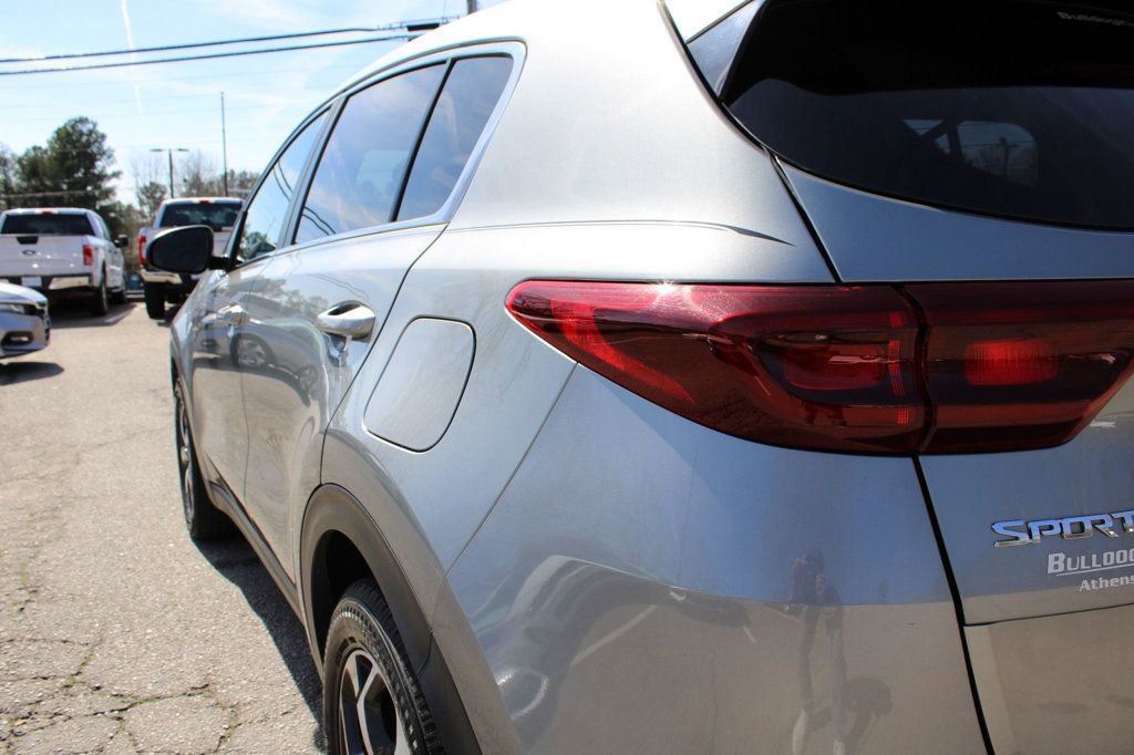Used 2020 Kia Sportage LX FWD image 12