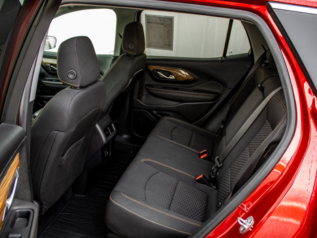 Used 2020 GMC Terrain SLE w/ Driver Convenience Package image 24