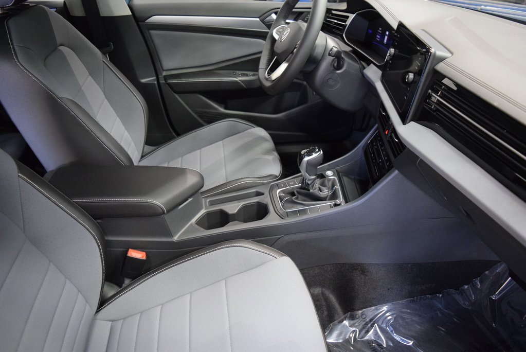 New 2026 Volkswagen Jetta SE image 7