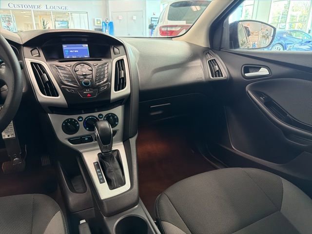 Used 2014 Ford Focus SE FWD image 24