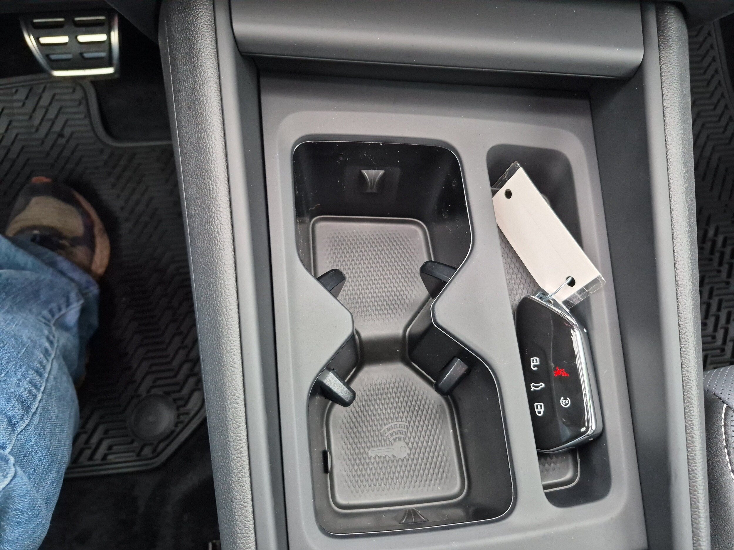 New 2026 Volkswagen Tiguan SE R-Line AWD/4WD image 20