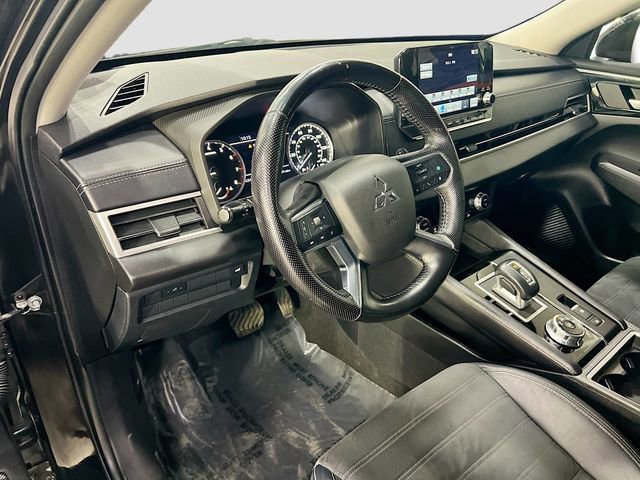 Used 2022 Mitsubishi Outlander SE image 19