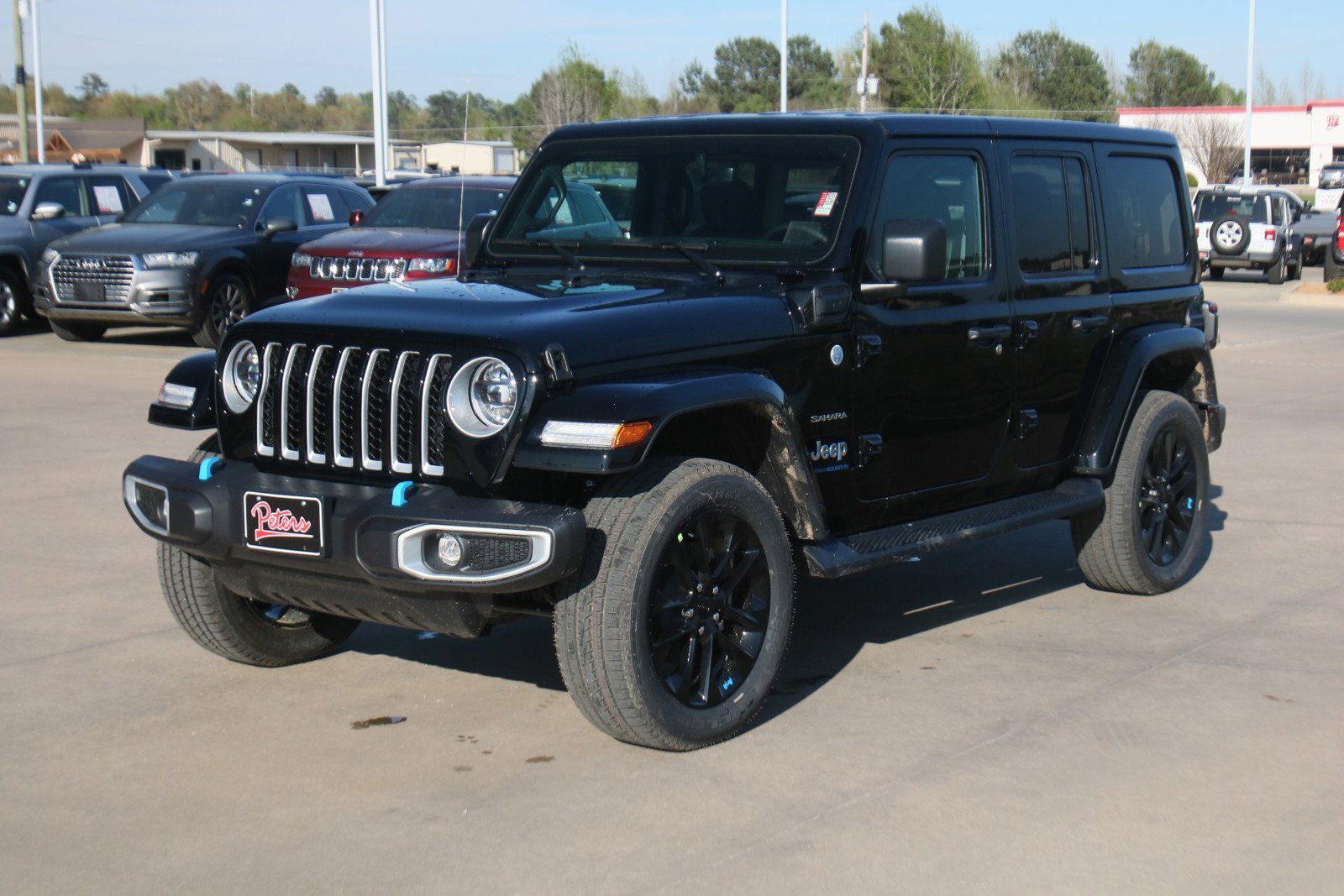New 2023 Jeep Wrangler Sahara w/ Cold Weather Group image 7