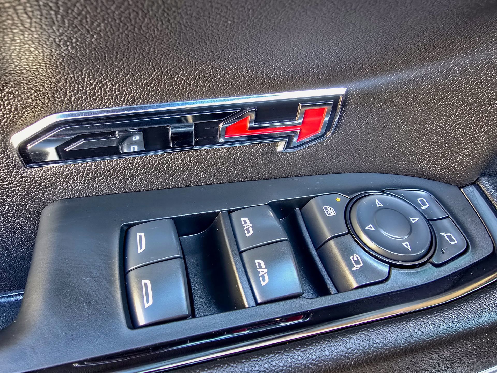 Used 2024 GMC Sierra 1500 AT4 w/ Technology Package image 22