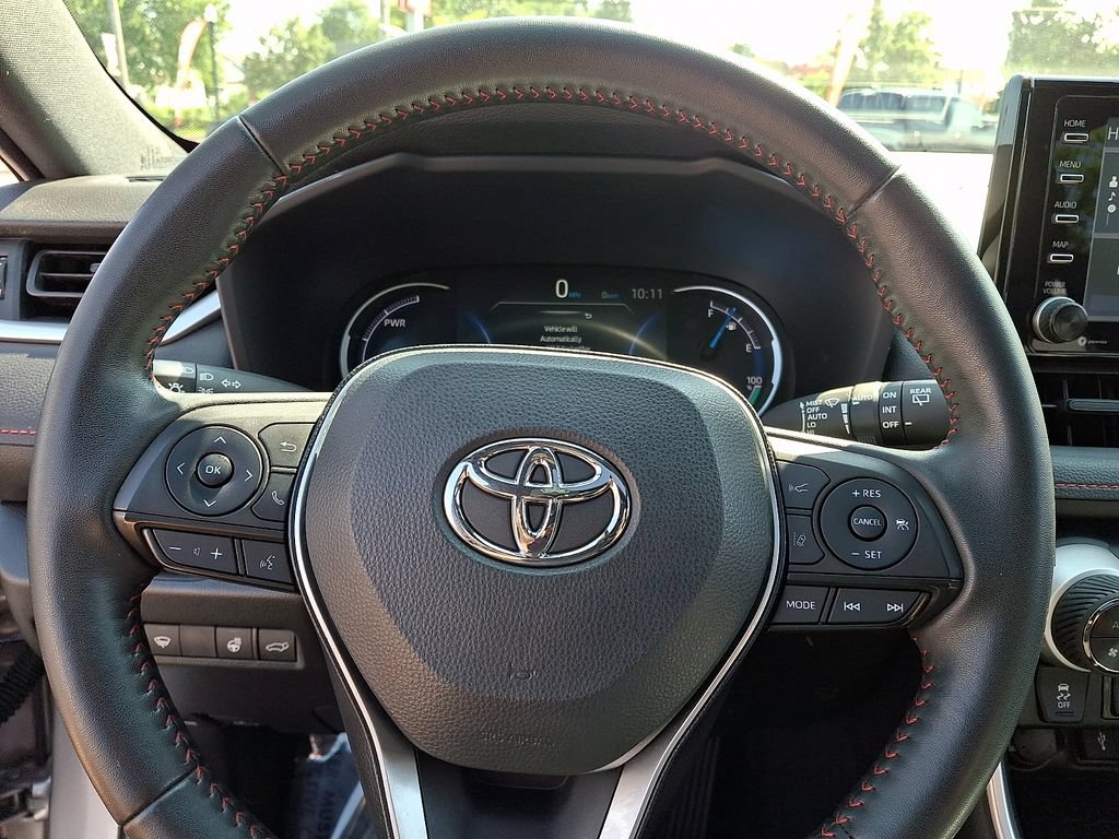 Used 2022 Toyota RAV4 SE w/ Weather & Moonroof Package AWD/4WD image 22