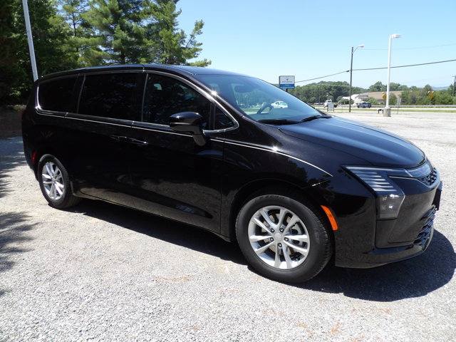 New 2027 Chrysler Pacifica Select FWD image 6
