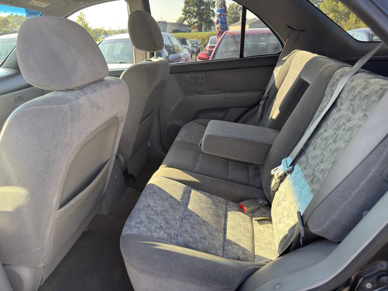 Used 2008 Kia Sorento 2WD image 12