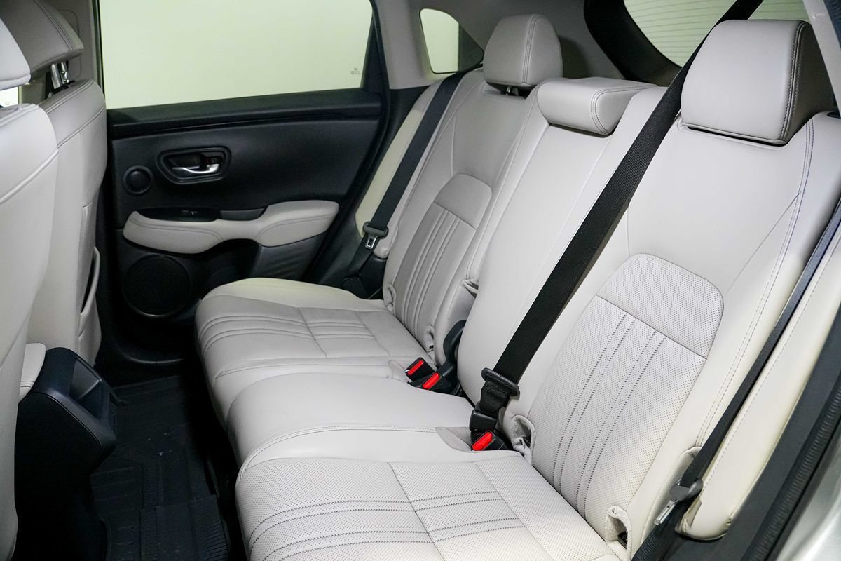 Used 2023 Honda HR-V EX-L image 14