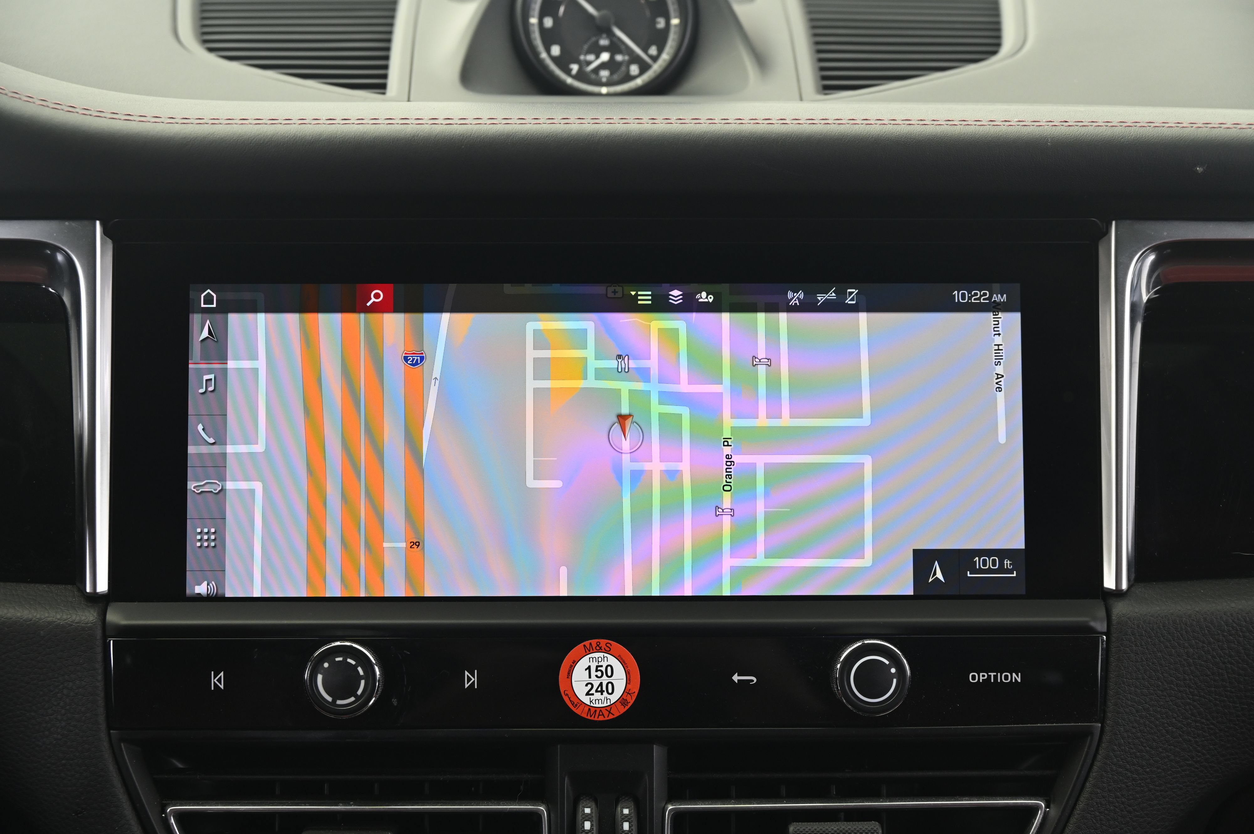 Certified 2023 Porsche Macan AWD/4WD image 33