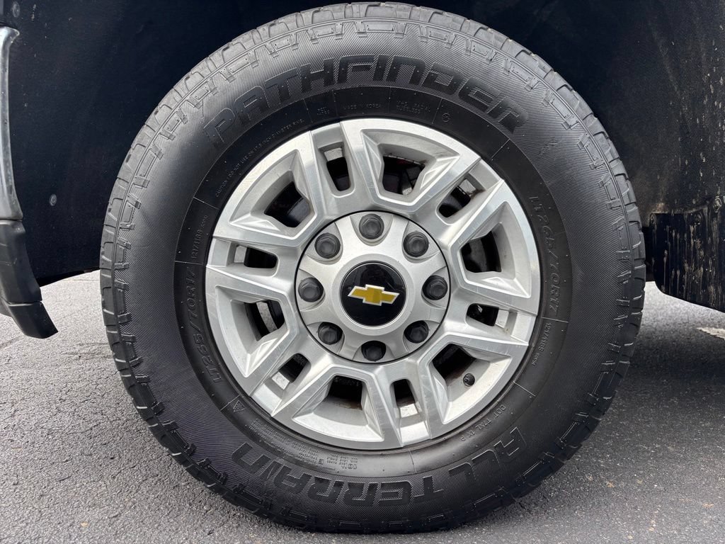 Used 2021 Chevrolet Silverado 2500 LT w/ Z71 Off-Road Package AWD/4WD image 18