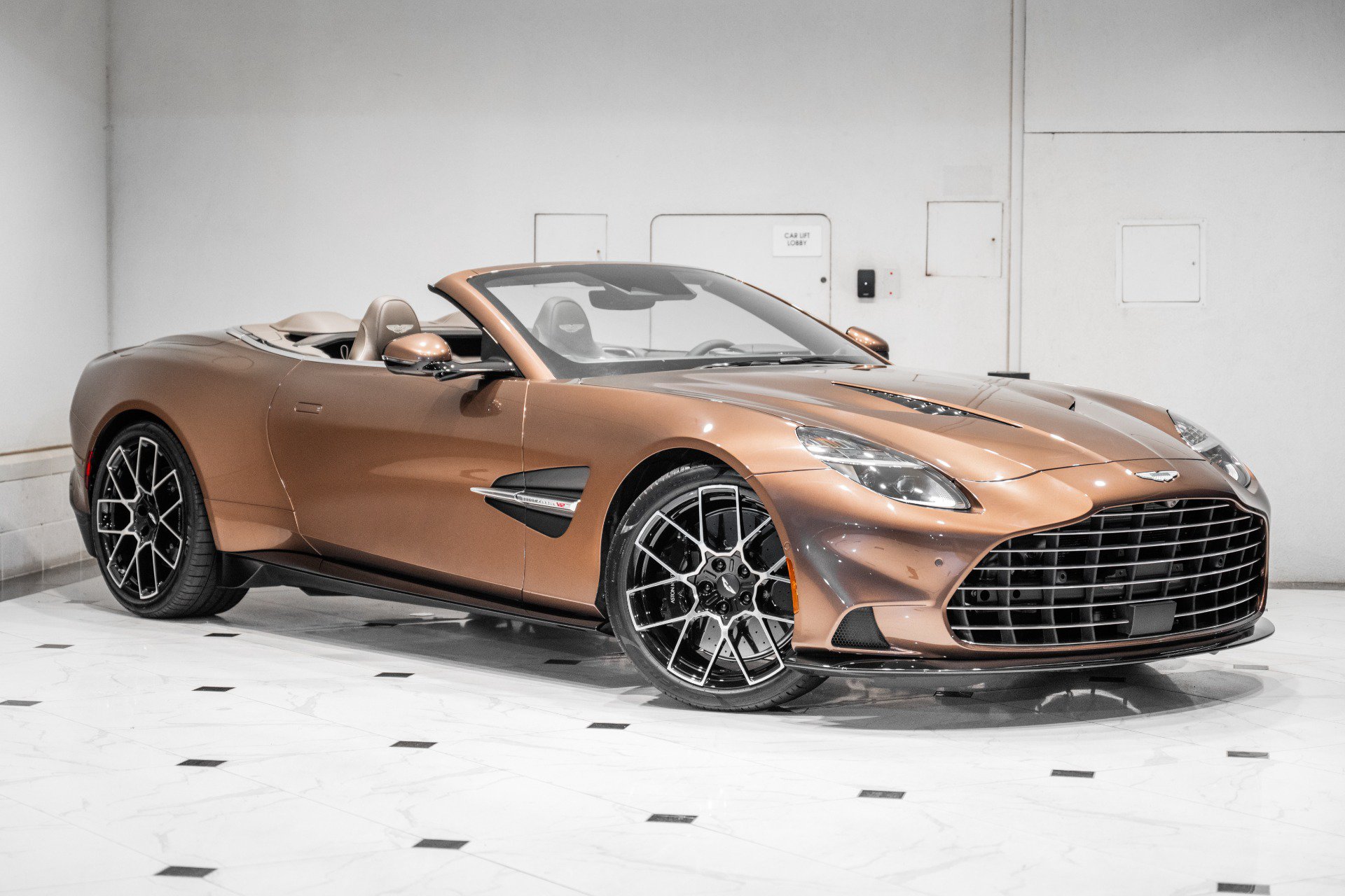 New 2026 Aston Martin Vanquish Convertible RWD image 41