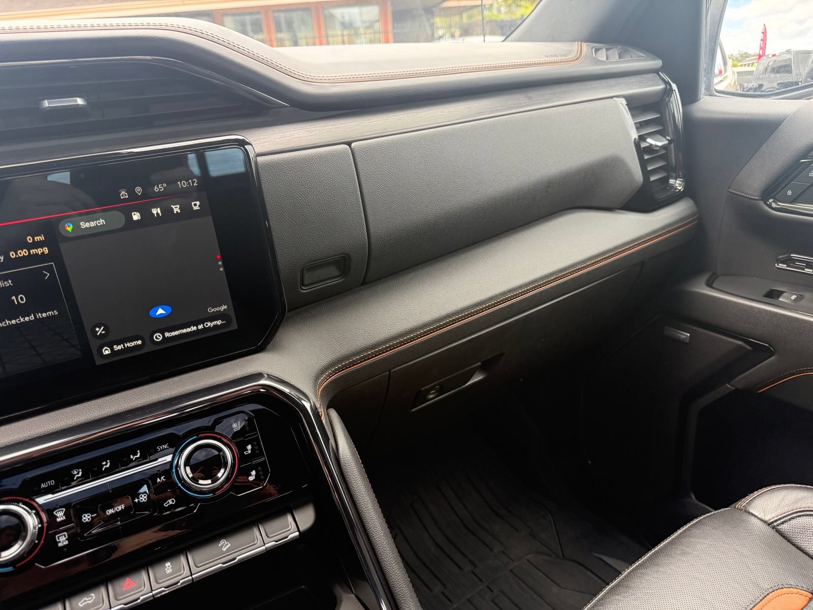 Used 2023 GMC Sierra 1500 AT4 w/ Technology Package AWD/4WD image 20