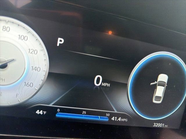 Used 2023 Hyundai Elantra Limited video 2