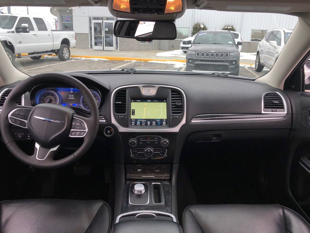 Used 2023 Chrysler 300 Touring L w/ Popular Equipment Group image 27