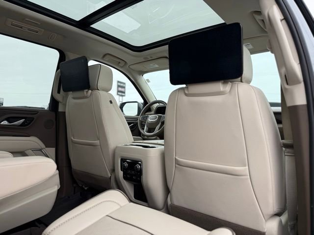 Used 2024 GMC Yukon XL Denali w/ Denali Reserve Package image 28